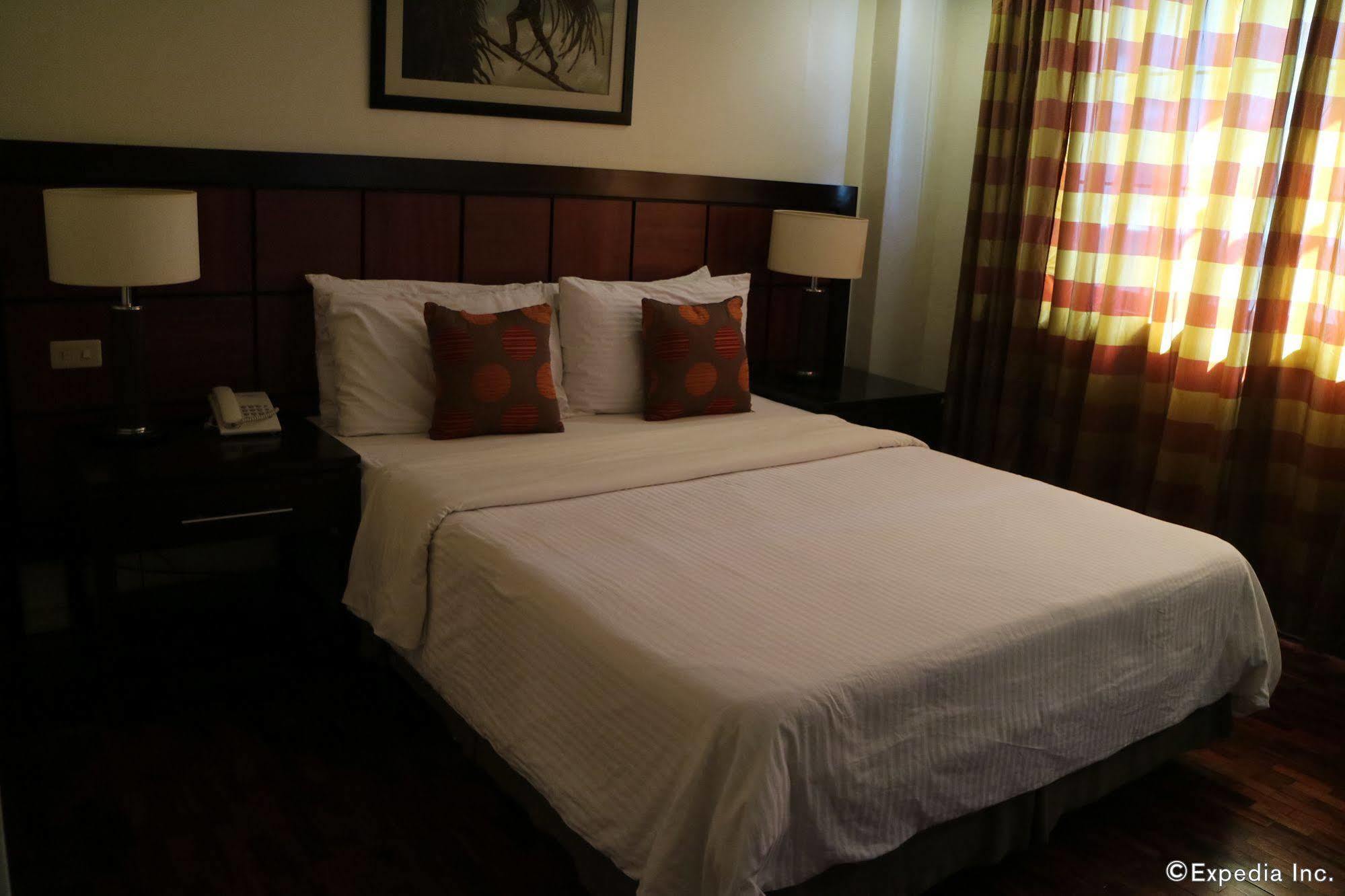 Sugarland Hotel Баколод Екстер'єр фото